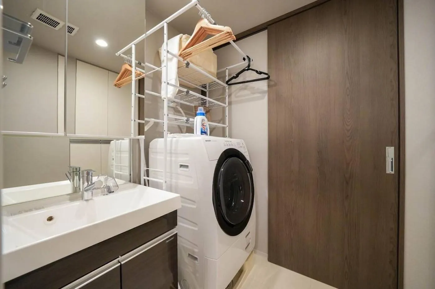 Apartment Mondomio Sapporo Minamisanjo Dori - Vacation Stay 16332